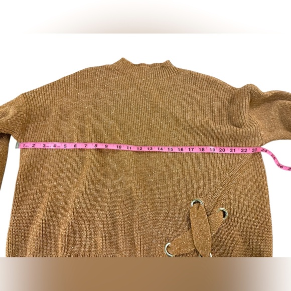 Kerisma Sweater - Picture 5 of 11